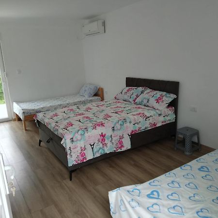 Apartmani Matej Требинє Екстер'єр фото