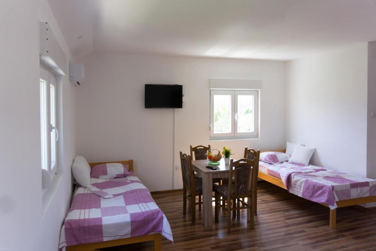Apartmani Matej Требинє Екстер'єр фото